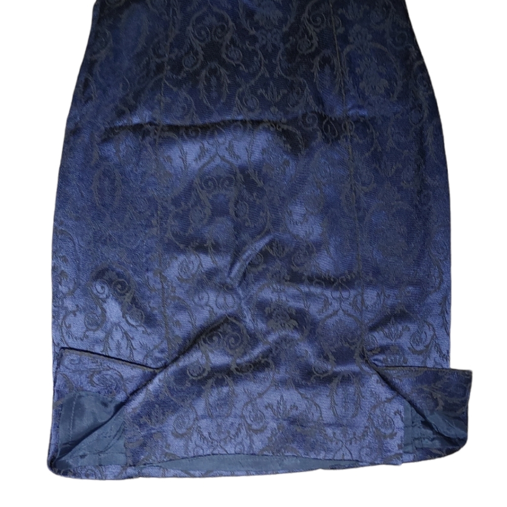 Damask Textured Bodycon Mini Dress - Picture 7 of 14